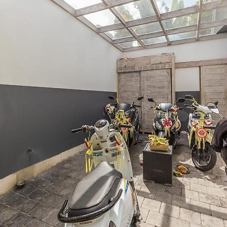 Villa Nuri Merah 1 เกอโรโบกัน ภายนอก รูปภาพ