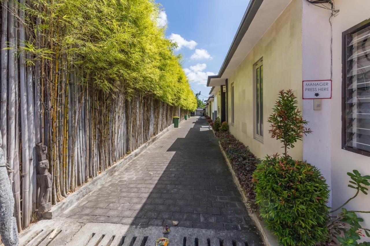 Villa Nuri Merah 1 เกอโรโบกัน ภายนอก รูปภาพ