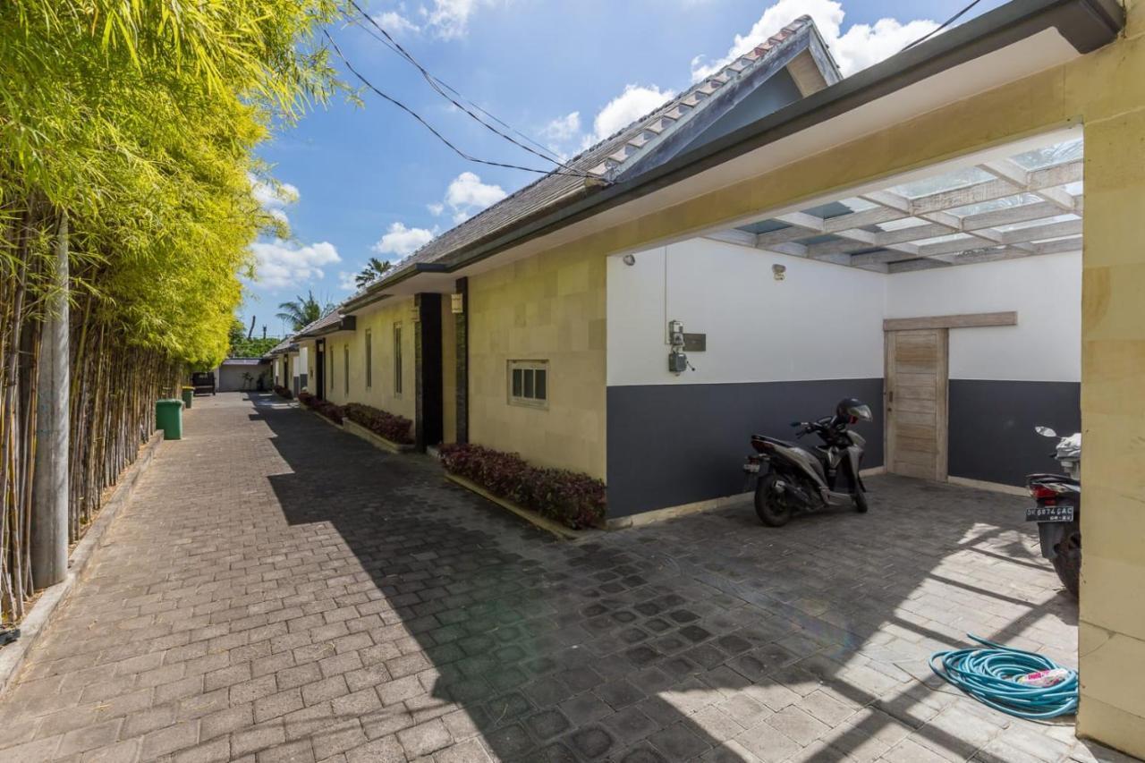 Villa Nuri Merah 1 เกอโรโบกัน ภายนอก รูปภาพ