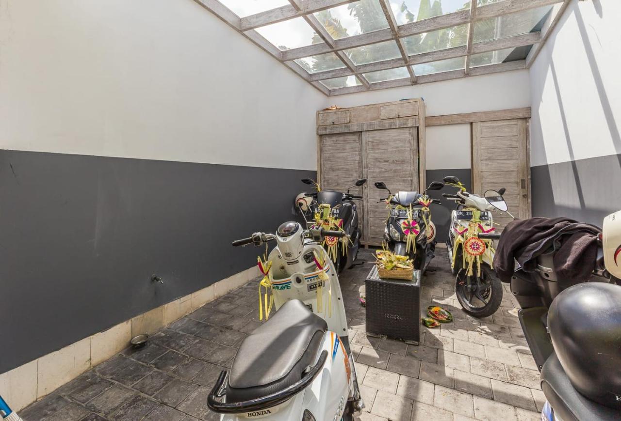 Villa Nuri Merah 1 เกอโรโบกัน ภายนอก รูปภาพ