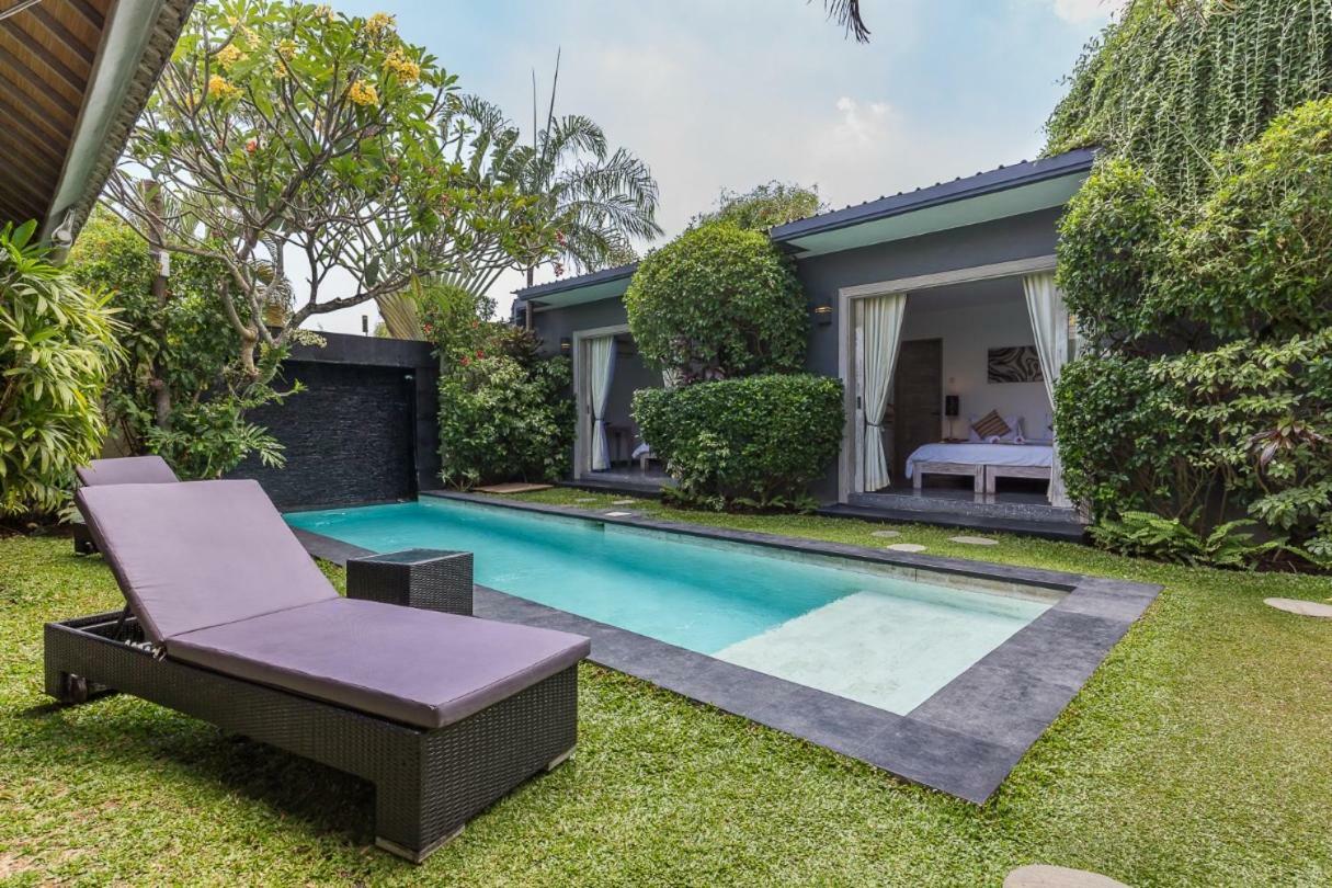 Villa Nuri Merah 1 เกอโรโบกัน ภายนอก รูปภาพ